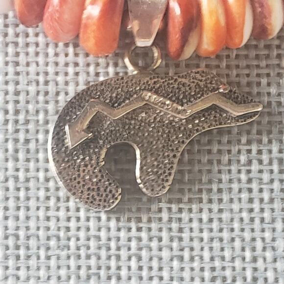 Navajo Spiny Oyster Artisan Turquoise Sterling Silver Inlaid Bear Necklace 17" - Picture 4 of 5